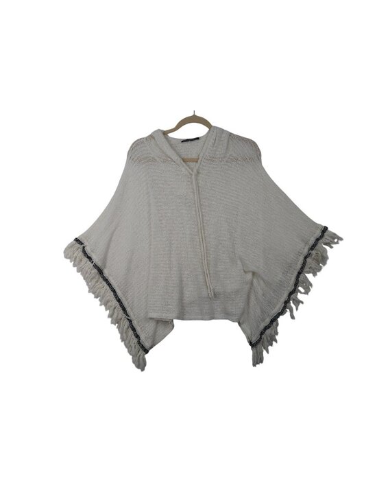 Honey Punch Tops - ✨3/$30 Honey Punch M Knit Hooded White Fringe Poncho Open Front Tassel Boho